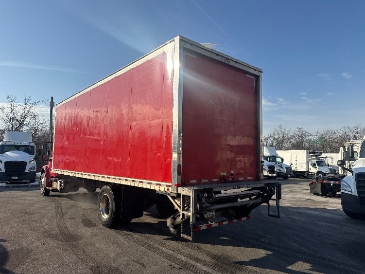 2019 Freightliner M2 106 in Baltimore, MD — photo 6
