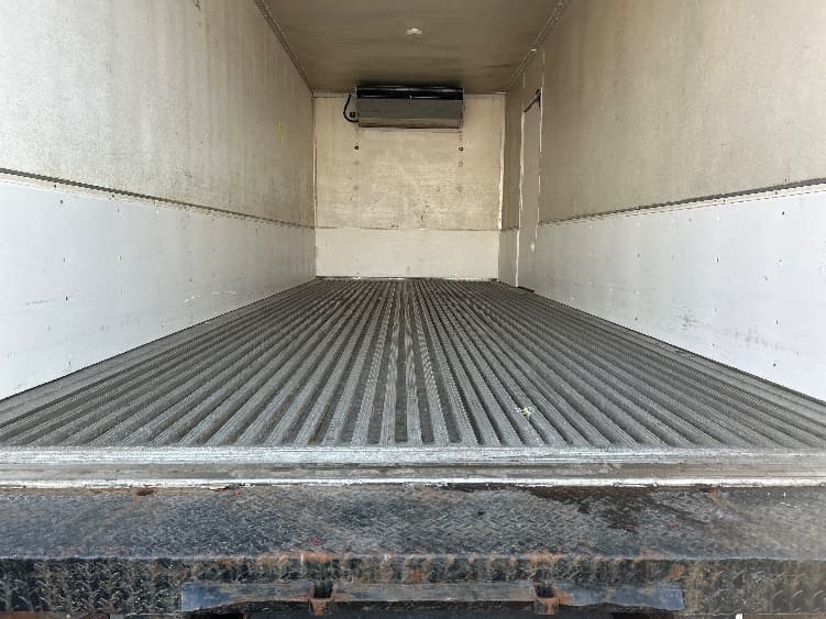 2019 Freightliner M2 106 in Indianapolis, IN — photo 9