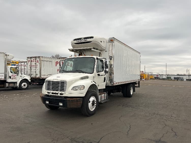 2019 Freightliner M2 106 in Indianapolis, IN — photo 3