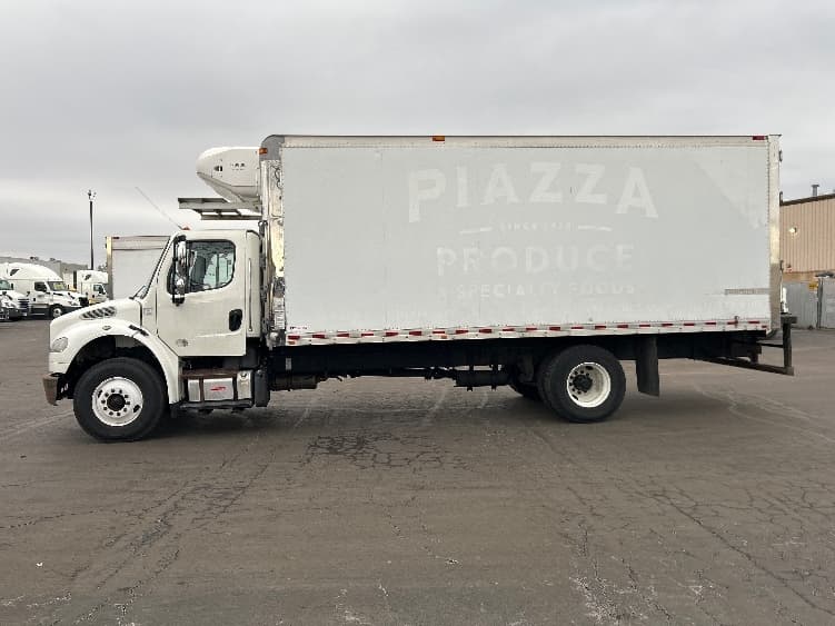 2019 Freightliner M2 106 in Indianapolis, IN — photo 4