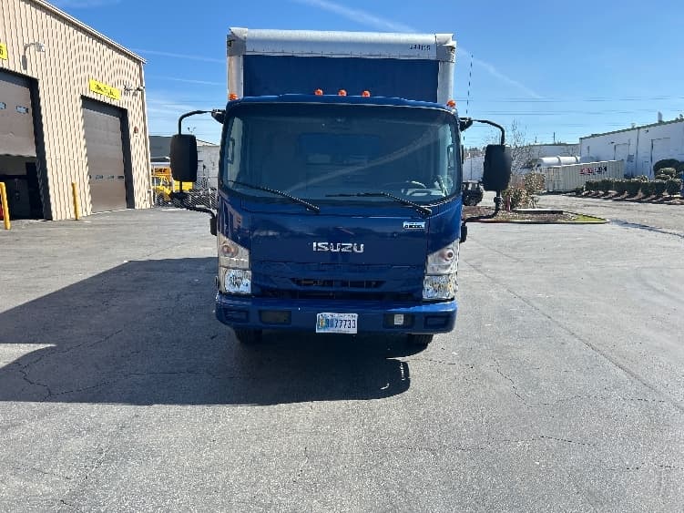 2019 Isuzu NPR in Kent, WA — photo 2