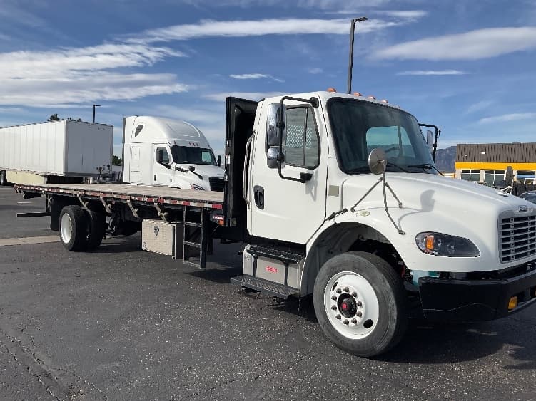 2019 Freightliner M2 106