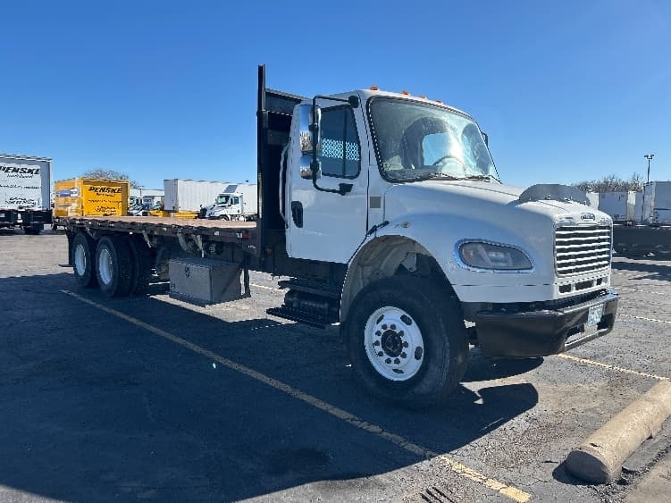 2019 Freightliner M2 106
