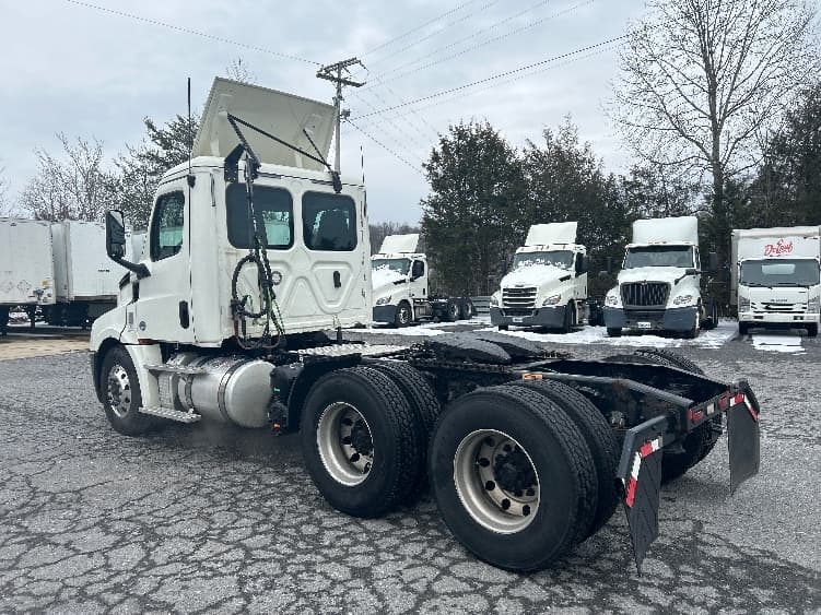 2019 Freightliner Cascadia in Blountville, TN — photo 5