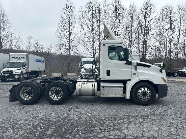 2019 Freightliner Cascadia in Blountville, TN — photo 8