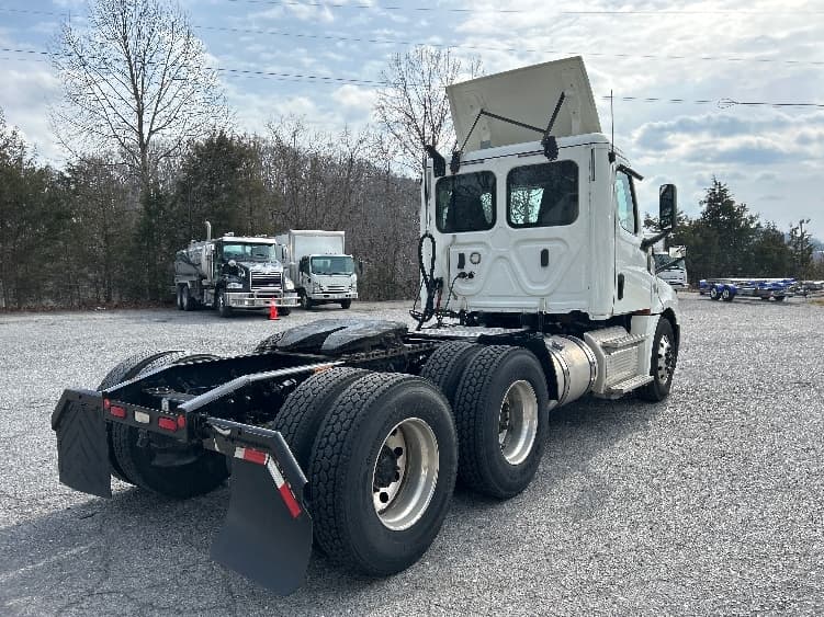 2019 Freightliner Cascadia in Blountville, TN — photo 7