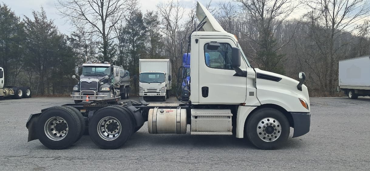 2019 Freightliner Cascadia in Blountville, TN — photo 8