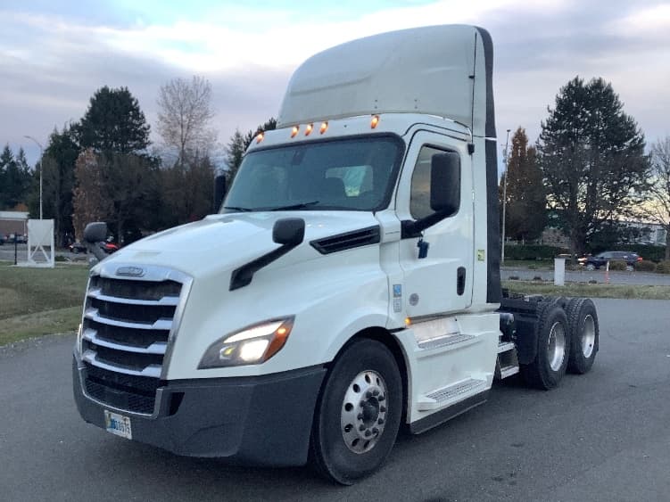 2019 Freightliner Cascadia in Lacey, WA — photo 3