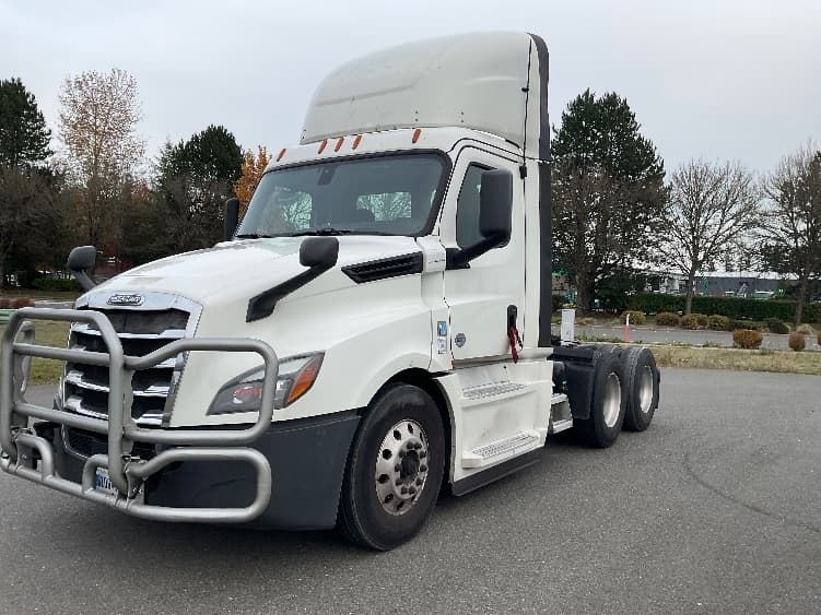2019 Freightliner Cascadia in Lacey, WA — photo 3