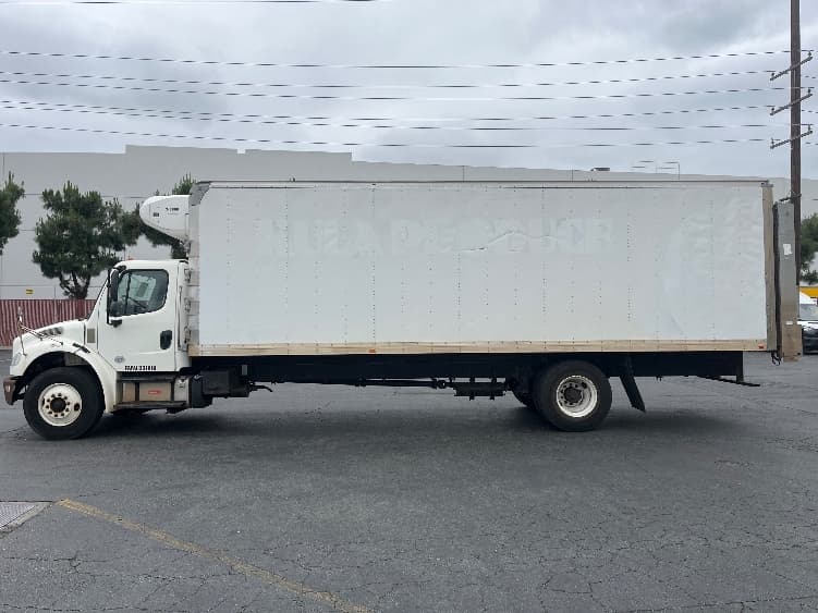 2019 Freightliner M2 106 in La Mirada, CA — photo 4