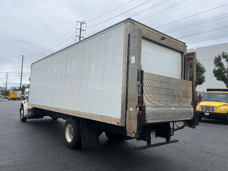 2019 Freightliner M2 106 in La Mirada, CA — photo 6