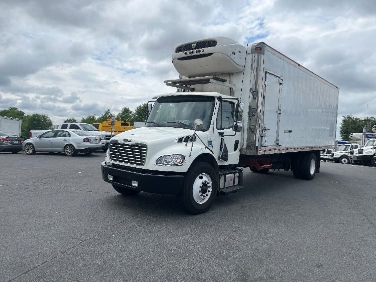 2019 Freightliner M2 106