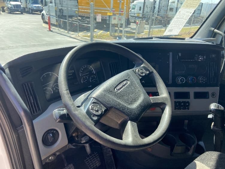 2019 Freightliner Cascadia in San Antonio, TX — photo 10