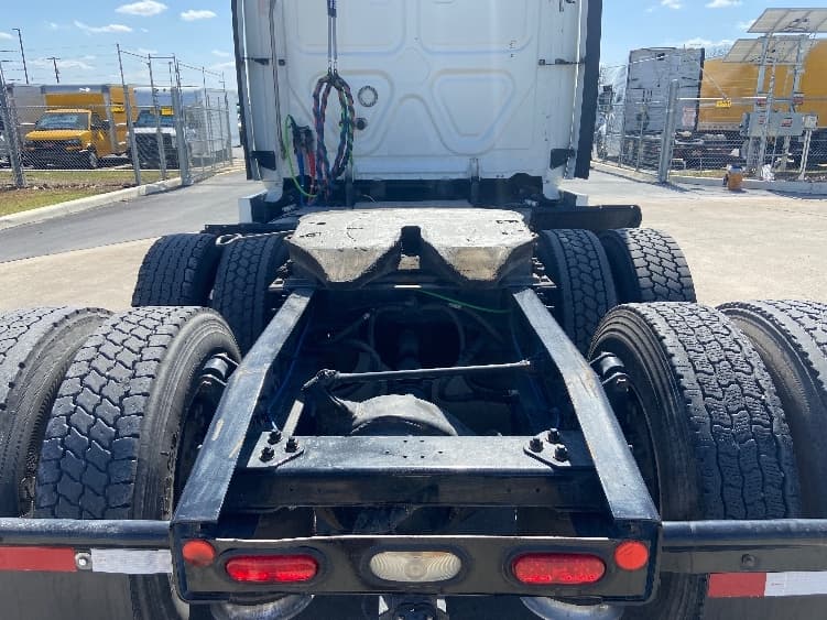 2019 Freightliner Cascadia in San Antonio, TX — photo 6