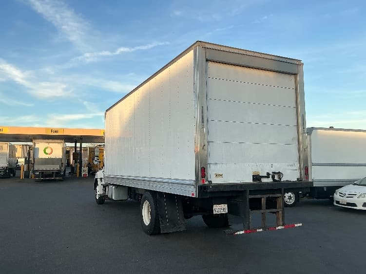 2019 Hino 338 in West Sacramento, CA — photo 6