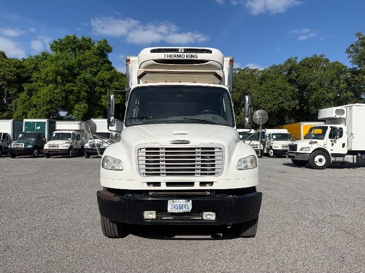 2017 Freightliner M2 106 in Pensacola, FL — photo 2