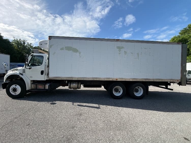 2017 Freightliner M2 106 in Pensacola, FL — photo 4