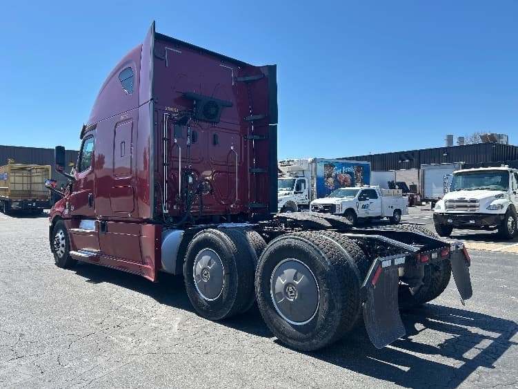 2019 Freightliner Cascadia in Reading, PA — photo 5