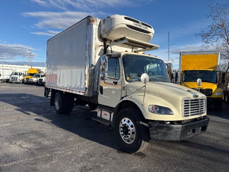 2020 Freightliner M2 106