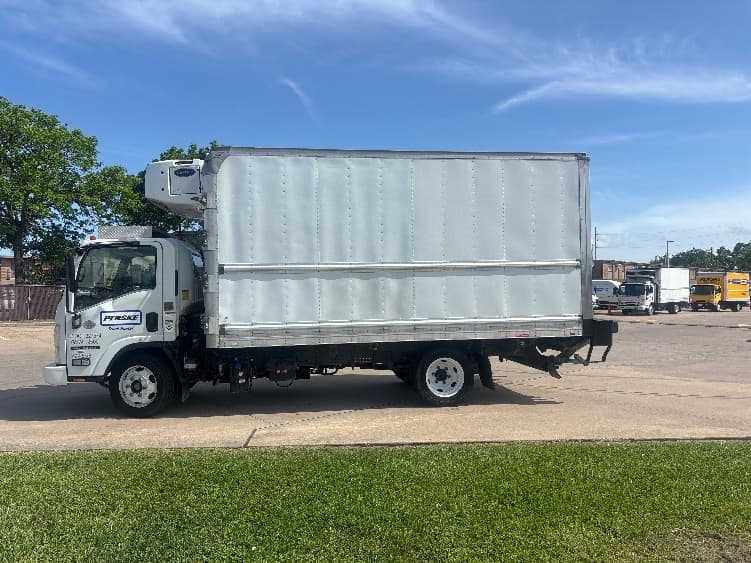 2019 Isuzu NRR in Houston, TX — photo 4