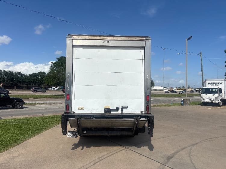 2019 Isuzu NRR in Houston, TX — photo 7