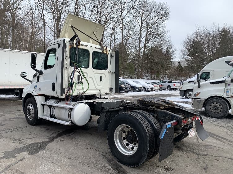 2019 Freightliner Cascadia in Franklin, MA — photo 5