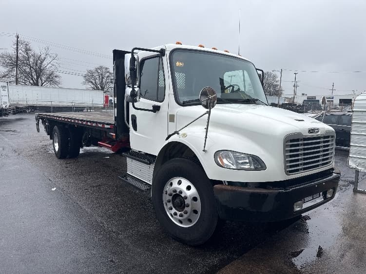 2019 Freightliner M2 106