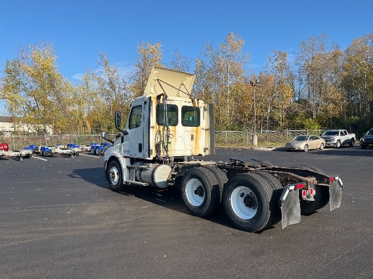 2018 Freightliner Cascadia in Elmira, NY — photo 5