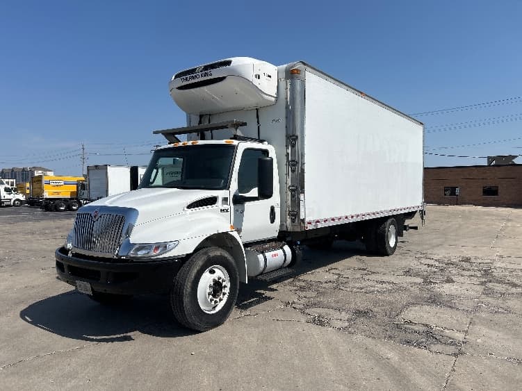 2019 International MV in Chicago (Melrose Park), IL — photo 3