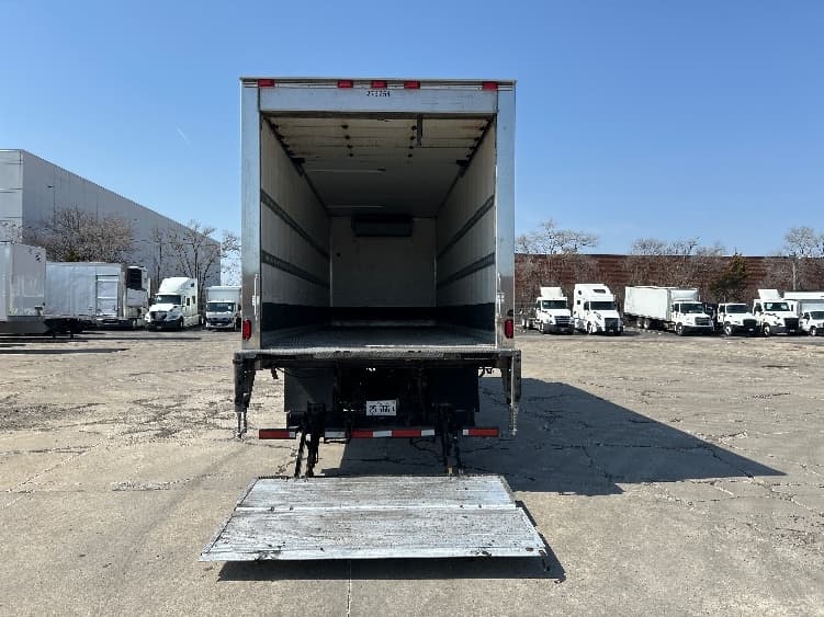 2019 International MV in Chicago (Melrose Park), IL — photo 8