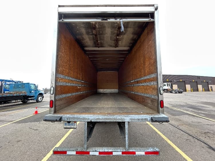 2020 Freightliner M2 106 in Warren, MI — photo 8