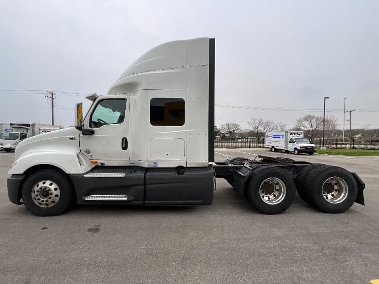 2019 International LT in Windsor, WI — photo 4