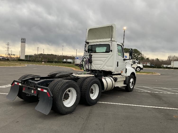 2019 International LT in Concord, NC — photo 7