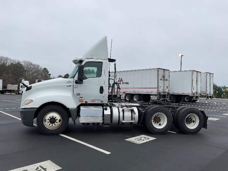2019 International LT in Concord, NC — photo 4