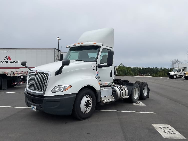 2019 International LT in Concord, NC — photo 3