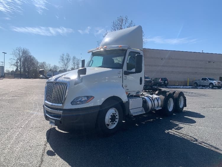 2019 International LT in Concord, NC — photo 3