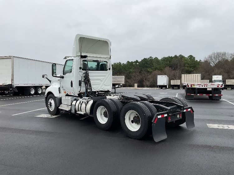 2019 International LT in Concord, NC — photo 5