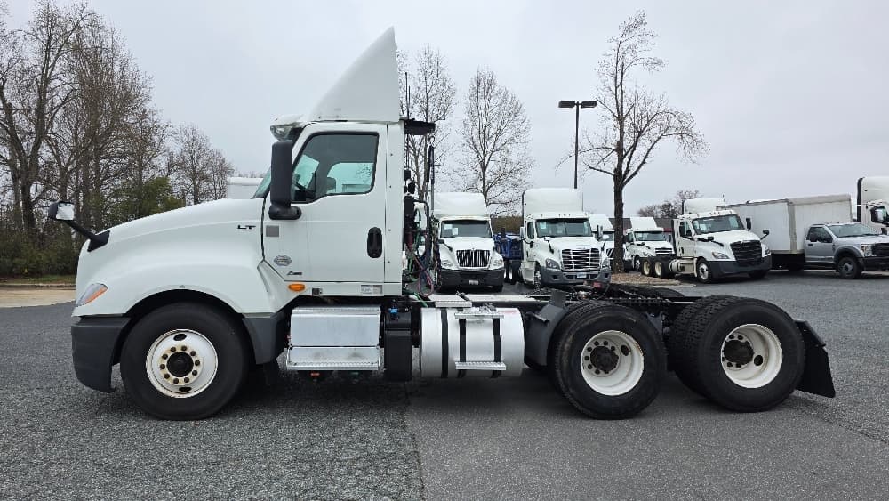 2019 International LT in Concord, NC — photo 4