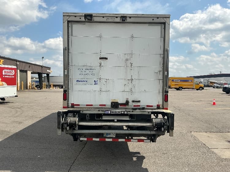 2020 Freightliner M2 106 in Cincinnati, OH — photo 7