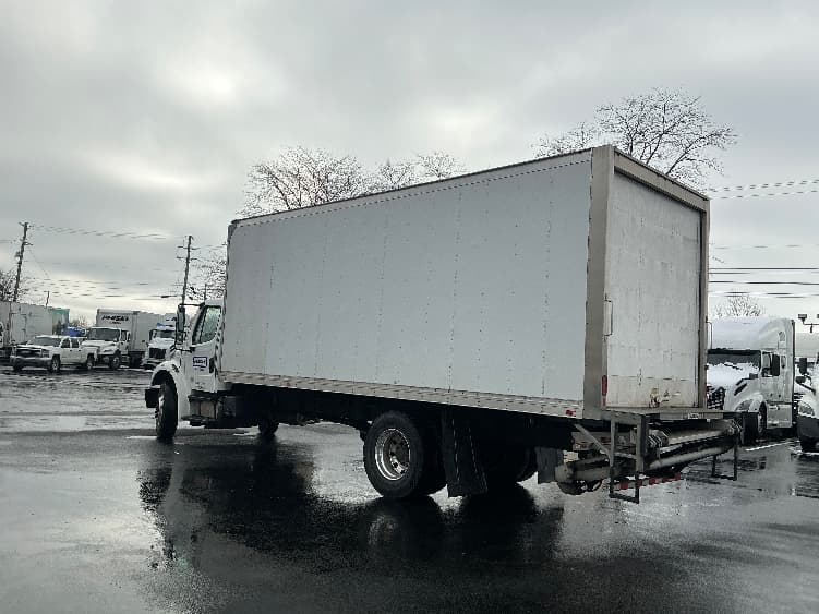2020 Freightliner M2 106 in Lexington, KY — photo 6