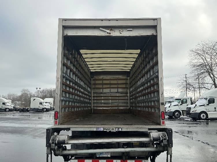 2020 Freightliner M2 106 in Lexington, KY — photo 8