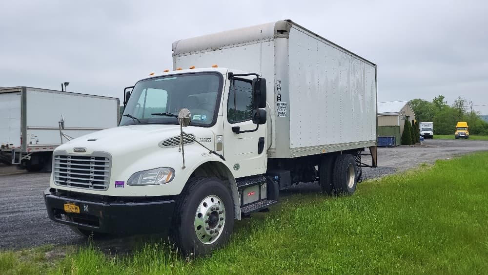 2019 Freightliner M2 106