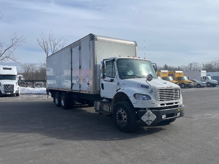 2020 Freightliner M2 106 in Elmsford, NY — photo 3