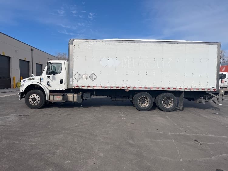 2020 Freightliner M2 106 in Elmsford, NY — photo 4