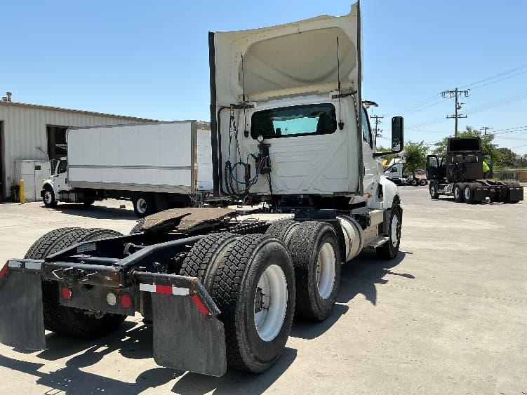 2020 International LT in Fontana, CA — photo 7