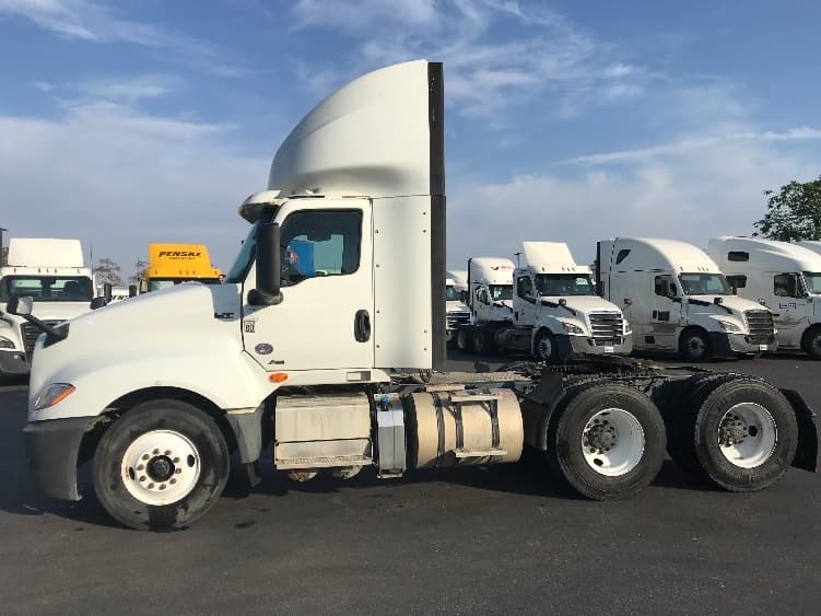 2020 International LT in Fontana, CA — photo 4