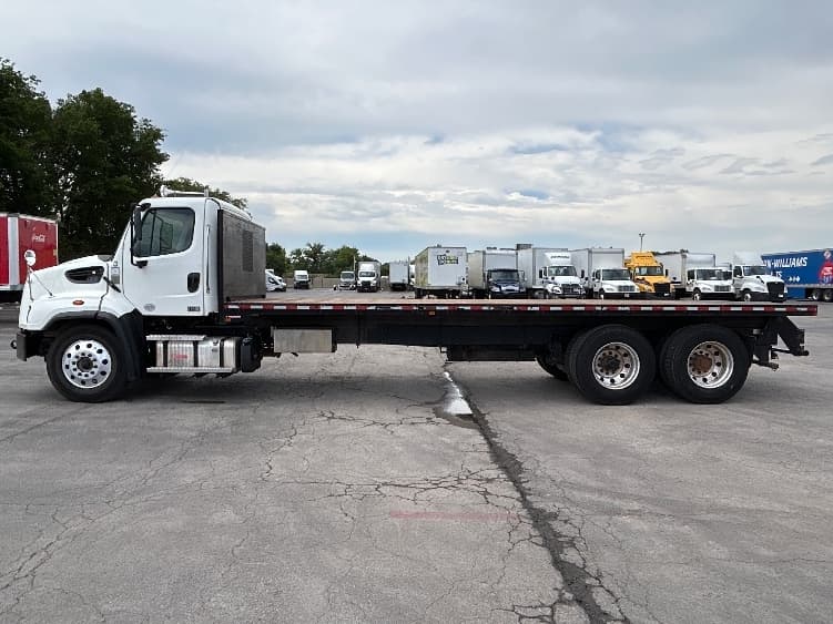 2020 Freightliner 114SD in Tulsa, OK — photo 4
