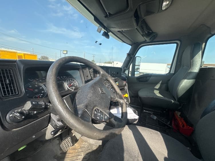 2018 International LT in Fort Worth, TX — photo 10