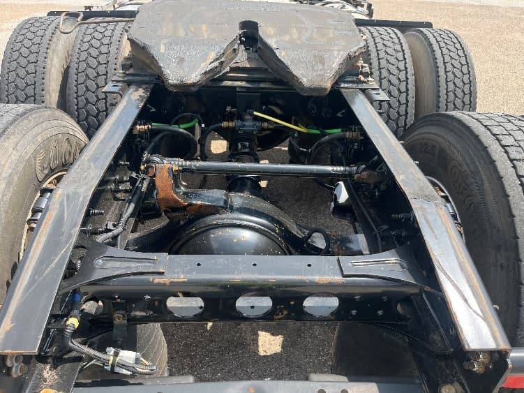2018 International LT in Longview, TX — photo 6
