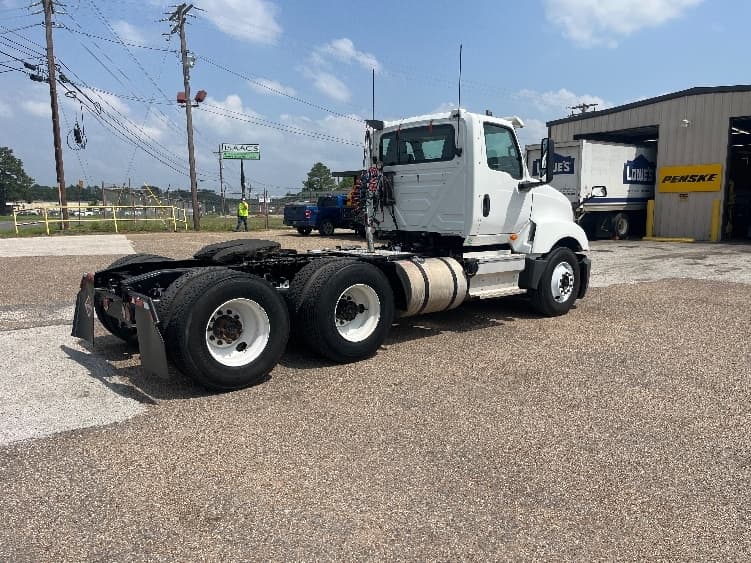 2018 International LT in Longview, TX — photo 7